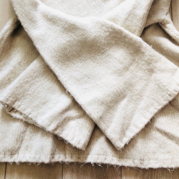 Oak + Fort Wool Blend Bell Sleeve Sweater in Cream - Picture 7 of 10